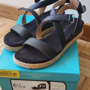 Adrienne Vittadini Sport Charlie sandal